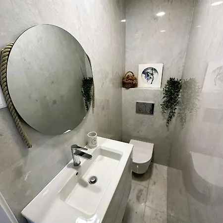 Green Tower 712 Apartment *